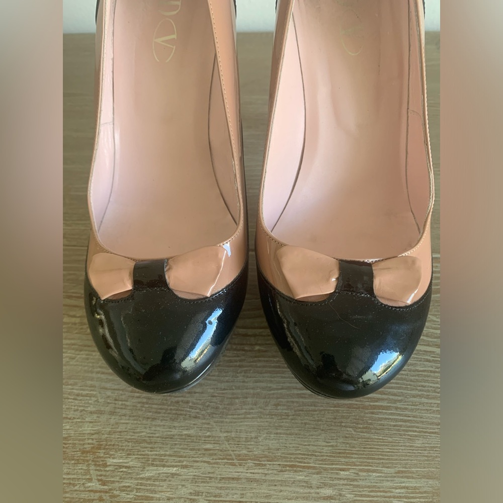 SZ 38 US 7.5 Red V Valentino 5” Platform Heels - Picture 7 of 12